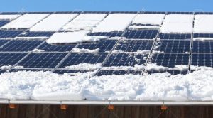 寒冷气候对太阳能电池板性能的影响